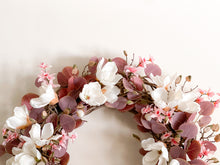 Load image into Gallery viewer, Japanese Magnolia Wreath