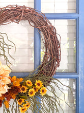 Load image into Gallery viewer, Sunflower Moss Wreath