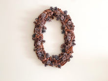 Load image into Gallery viewer, Rustic Pinecone Oval Wreath