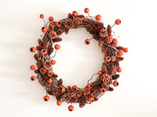Load image into Gallery viewer, Natural Pinecone Wreath