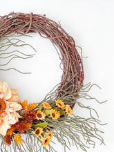 Load image into Gallery viewer, Sunflower Moss Wreath