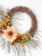 Load image into Gallery viewer, Sunflower Moss Wreath