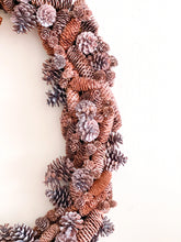 Load image into Gallery viewer, Rustic Pinecone Oval Wreath
